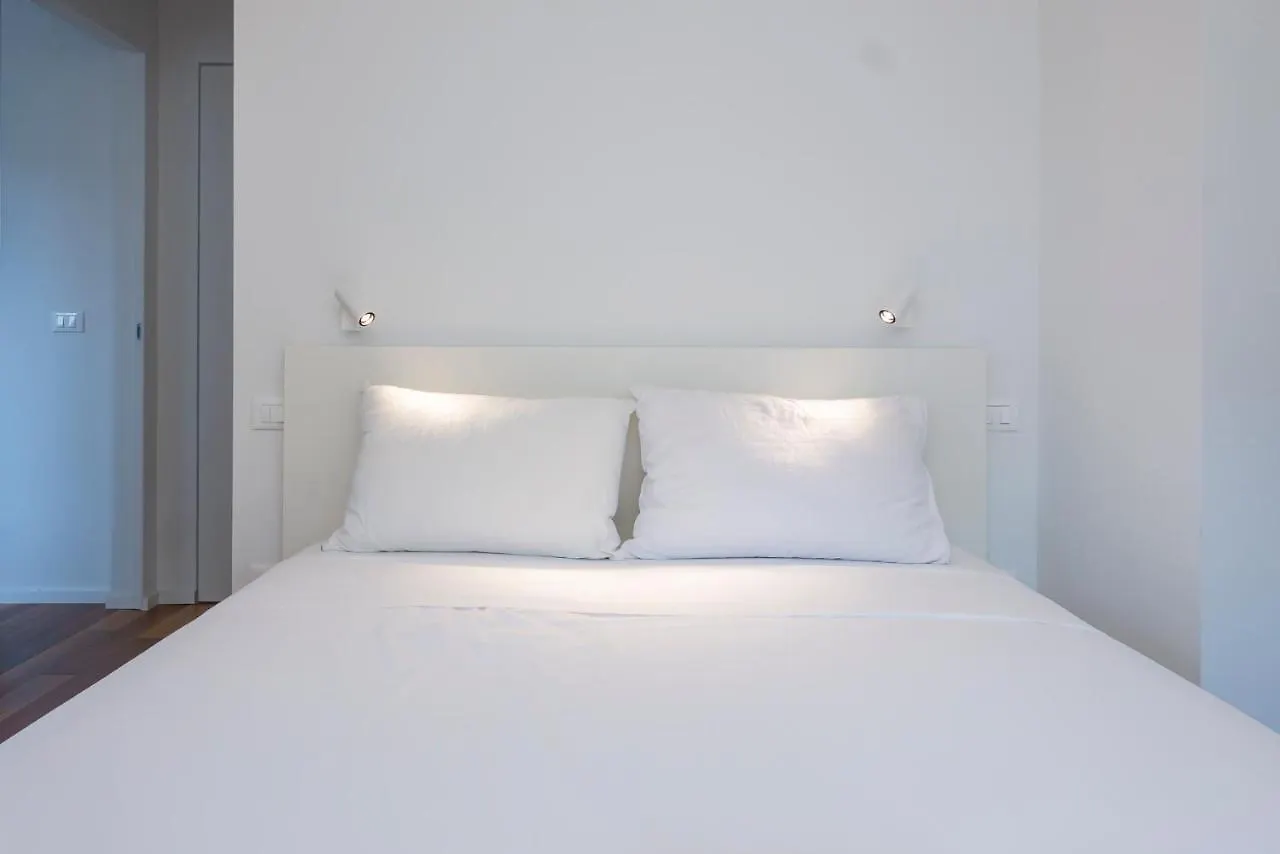 Luxury Apartment Near Arco Della Pace Guerrazzi 9 밀라노 이탈리아