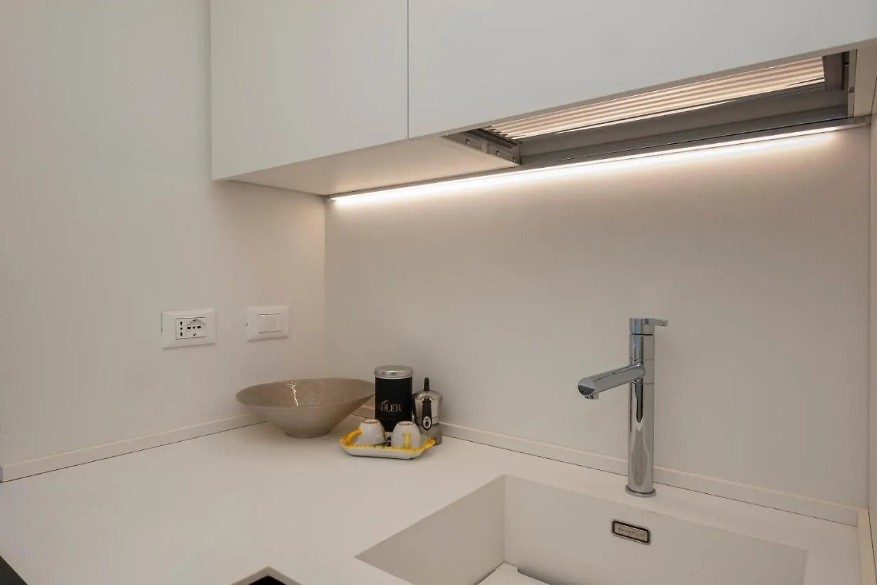 Luxury Apartment Near Arco Della Pace Guerrazzi 9 밀라노 이탈리아